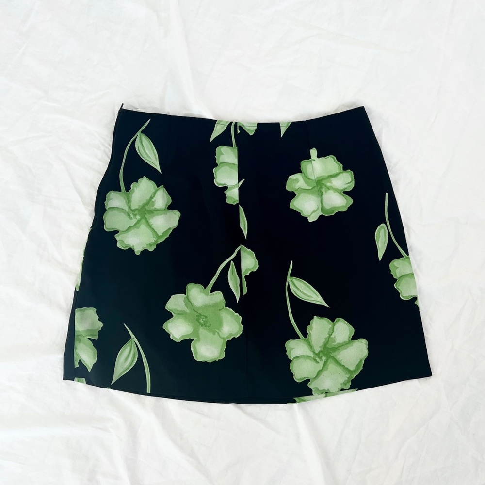 Vintage black and green floral mini skirt - Picture 1 of 7